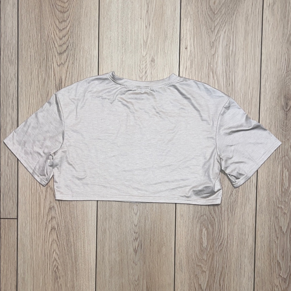 🛍️ 3 for $20 🛍️ - EUC - SHEIN Crop Top T-Shirt - Picture 4 of 4